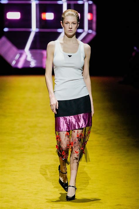 prada fall winter 22/23|prada runway fashion.